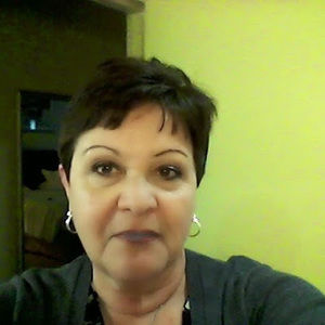 Meet your Posher, Debi